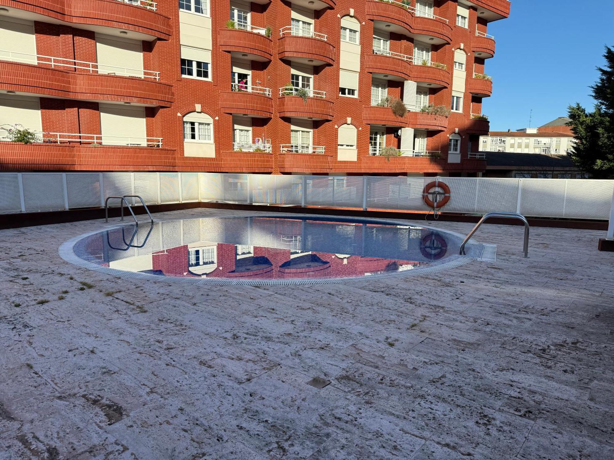 Castro Holidays - Centrico Piscina Urbanizacion Garaje Gratis Castro Urdiales Exterior photo